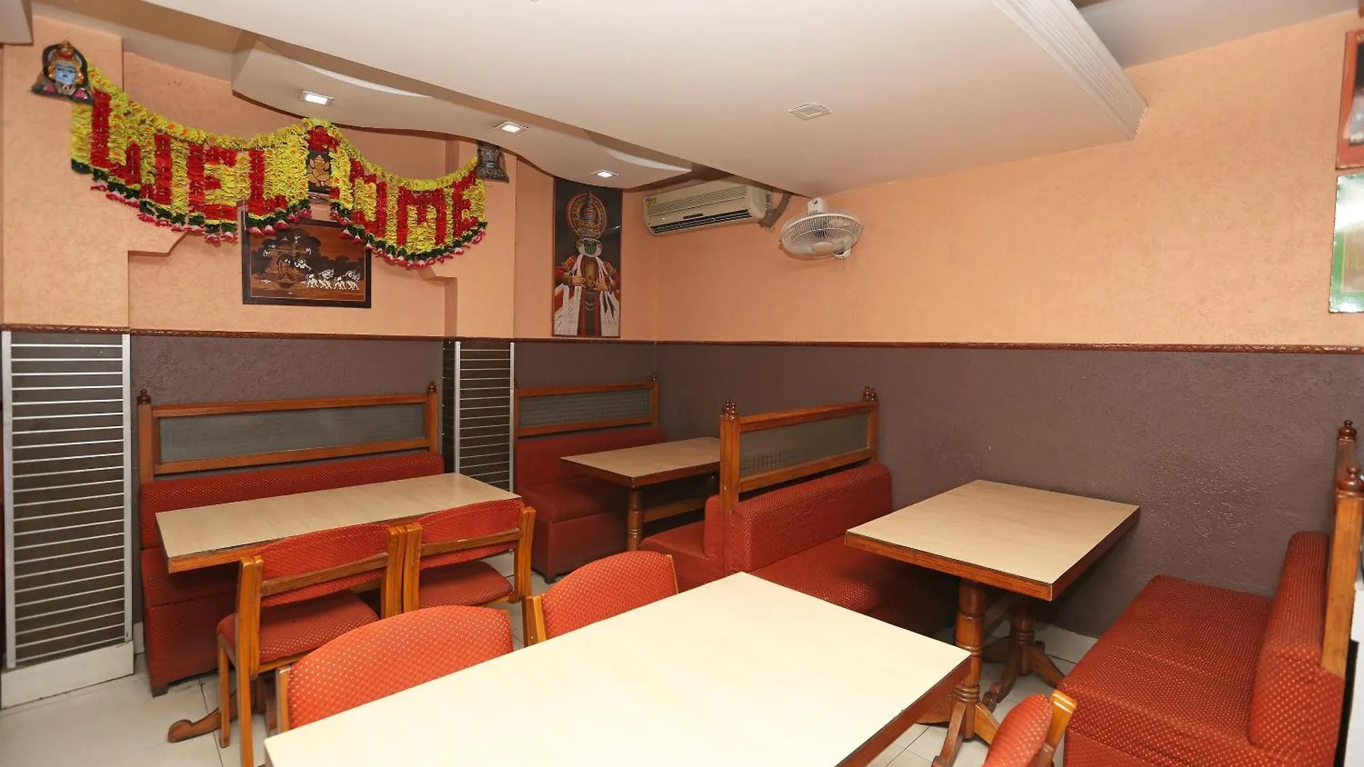 Hotel O 19668 Hotel Shri Krishna Junction Agra   Agra (Uttar Pradesh)