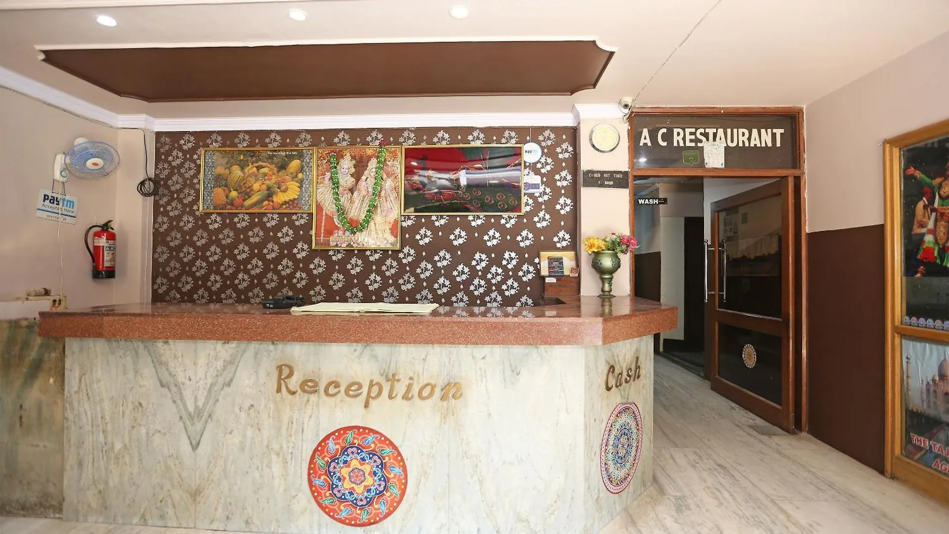 Hotel O 19668 Hotel Shri Krishna Junction Agra  Agra (Uttar Pradesh)