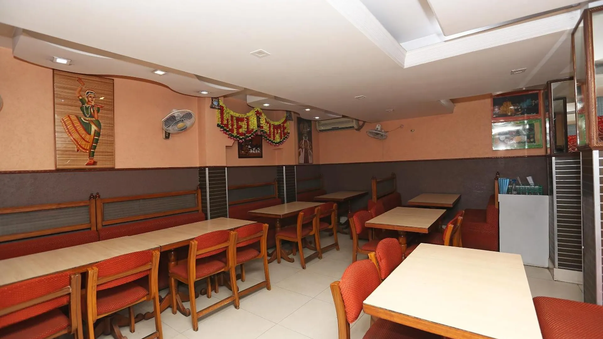 Hotel O 19668 Hotel Shri Krishna Junction Agra