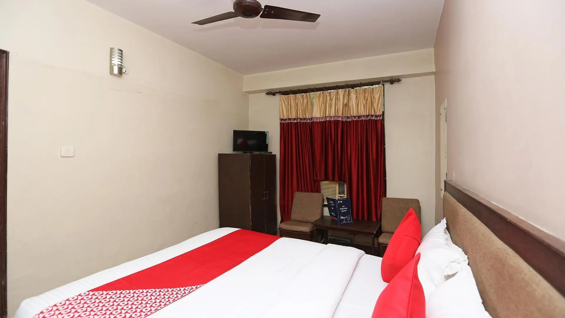 Hotel O 19668 Hotel Shri Krishna Junction Agra