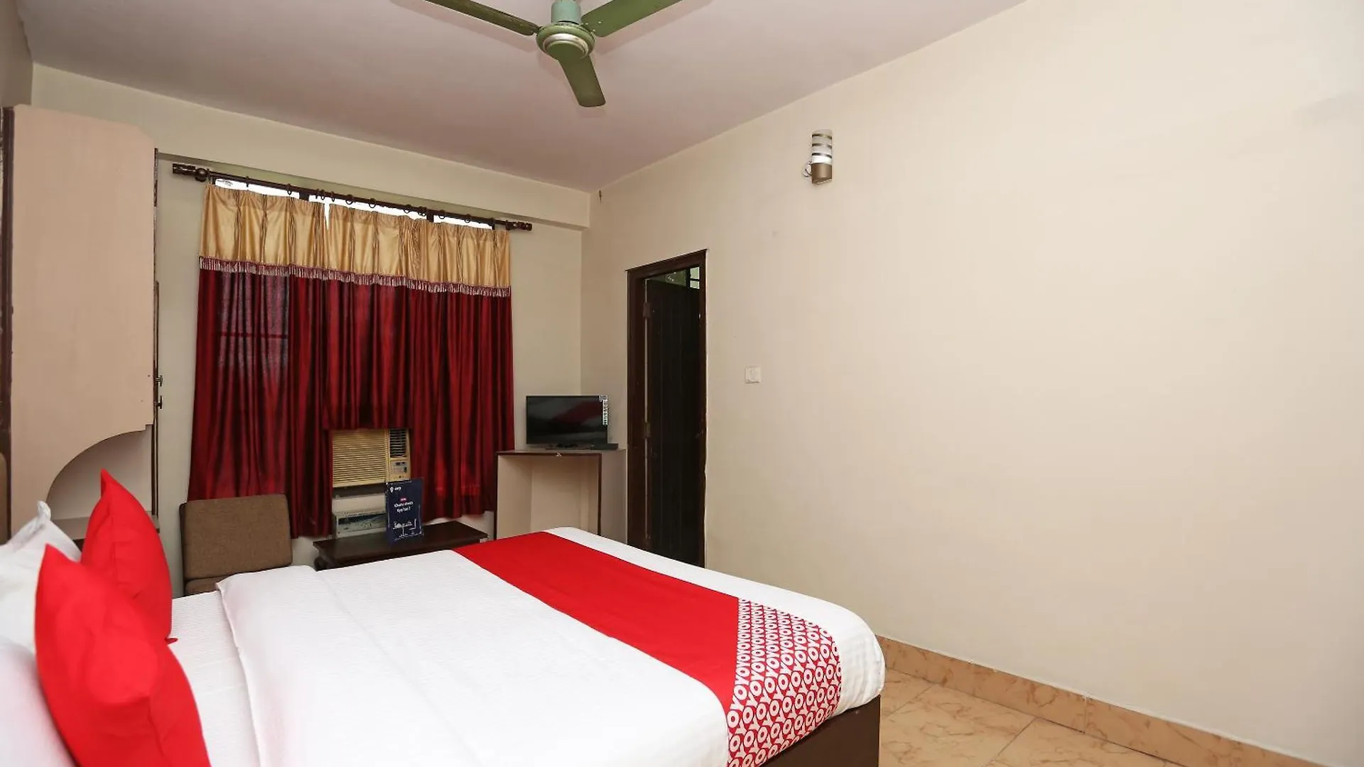 Hotel O 19668 Hotel Shri Krishna Junction Agra