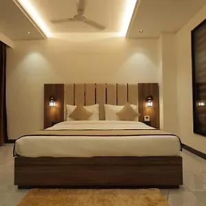 3* Hotel Snj Taj Grand